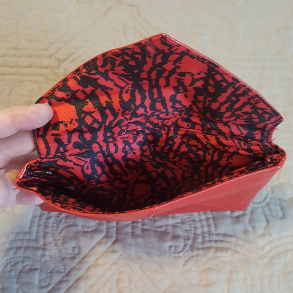 NIP Mary Kay Metro Chic Collection Clutch - Picture 2 of 4